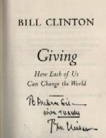 Libro de Clinton con la dedicatoria al Turco Gil